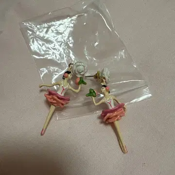 레네레이드 발레리나 귀걸이