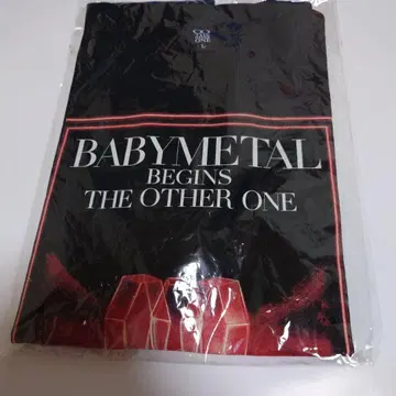 BABYMETAL BEGINS THE OTHER ONE 티셔츠 L 사이즈