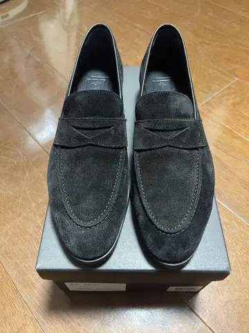 산요야마초 유우야 블랙 스웨이드 로퍼 슬립온