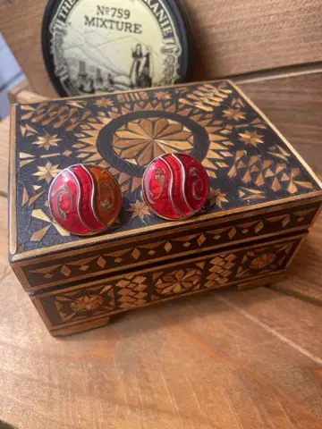 영국 현지 구매 vintage 빨간색과 오렌지 소용돌이 무늬 귀찌
