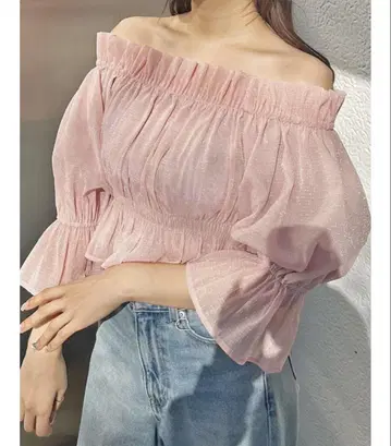 오프숄더 핑크 쉬폰 상의