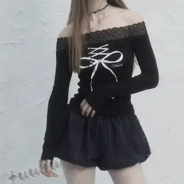 SETUPEXE 오프숄더 레이스 티셔츠