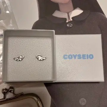 COYSEIO 코이세이오 WING EARRING SILVER 귀걸이