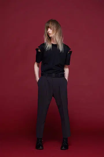 LITTLEBIG 리틀빅 Cut T-Shirt 변형 셔츠