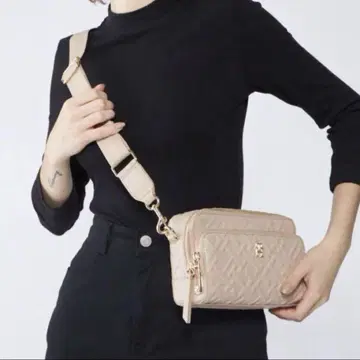 새상품급 TOMMY HILFIGER 타미 숄더백