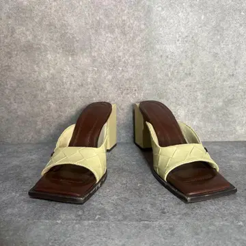 YELLO 샌들 S 사이즈