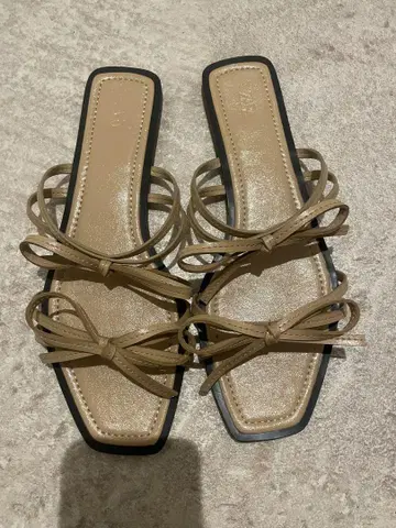 ZARA 리본 샌들