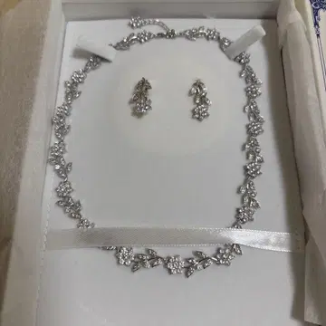LoveTiara 목걸이 귀찌 세트