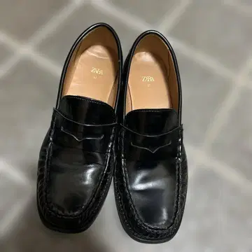 ZARA 개더 로퍼
