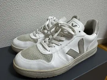 VEJA 스니커즈 화이트/그레이