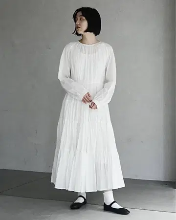foufou THE DRESS 29 래글런 슬리브 티어드 원피스 화이트