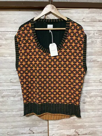 Sasquatchfabrix. FLOWER KNIT VEST Rasta