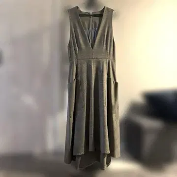이네드 인터내셔널 오버롤 스커트