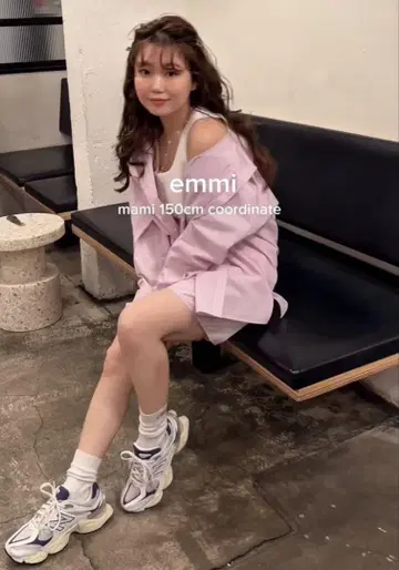 emmi 스트라이프 루즈 실루엣 셔츠 2025 이번 시즌 완판