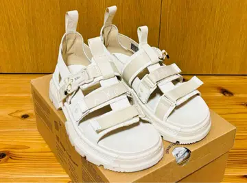 Dr.Martens Pearson 이글레트 스트랩 샌들 US 7