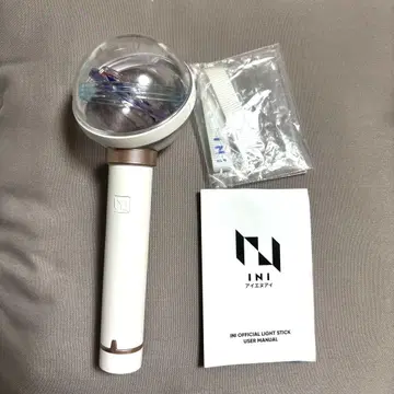 INI 응원봉 ver.1 스트랩 포함 (상자 있음)