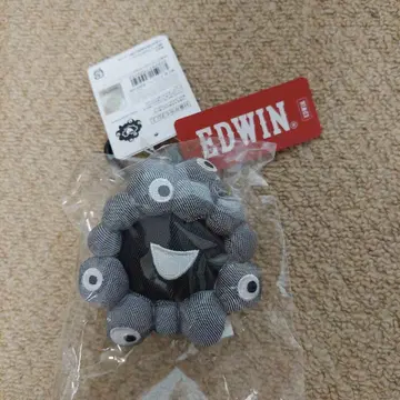 먄먄 EDWIN 에드윈 데님 페이스 마스코트
