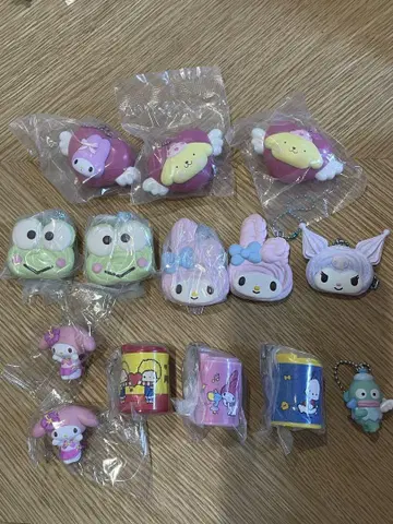 산리오 캐릭터 캡슐 토이 코인 실린더