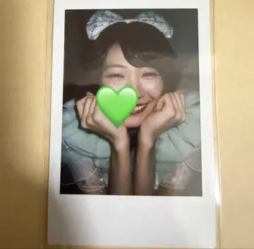 CUTIE STREET 이타쿠라 카나 폴라로이드