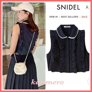 완판 색상 신상 새상품 SNIDEL 스나이델 슬리브리스 크롭 프릴 셔츠
