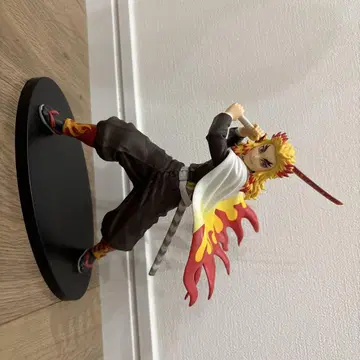 귀멸의 칼날 렌고쿠 씨 피규어