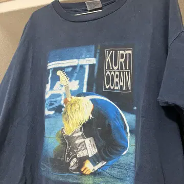 Kurt Cobain 00s 커트 코베인 네이비 90s