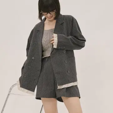 frill layered design jacket / loin nuit
