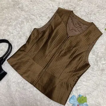 컨디션 최상 레리안 퀼팅 베스트 골드 계열 일본제 집업 11 L