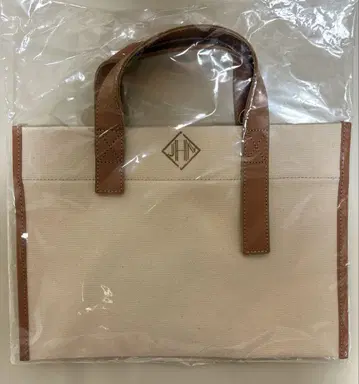 J.N.hearts Canvas Classic White