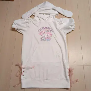 My Melody 후드티 화이트