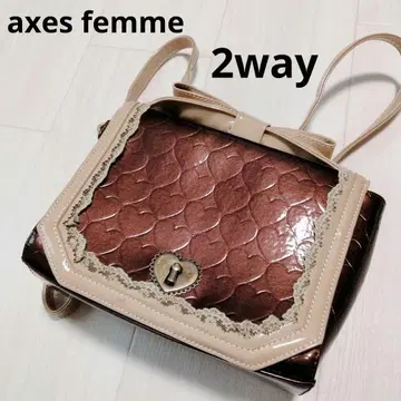 axes femme 엑시즈팜 하트 엠보 에나멜 2WAY 백 y2k