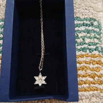 스와로브스키 SWAROVSKI 별 모양 펜던트 목걸이