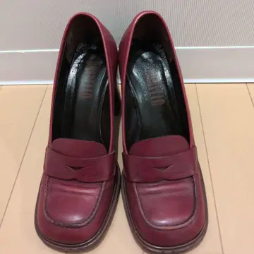 GRANELLO 버건디 가죽 로퍼 하이힐