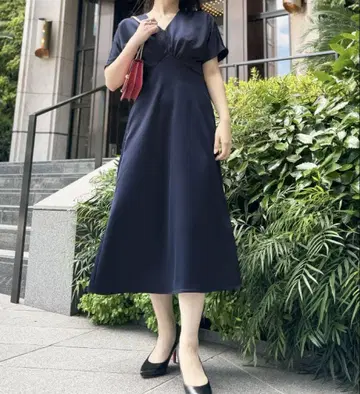 SERPENTINA 이지 새틴 원피스