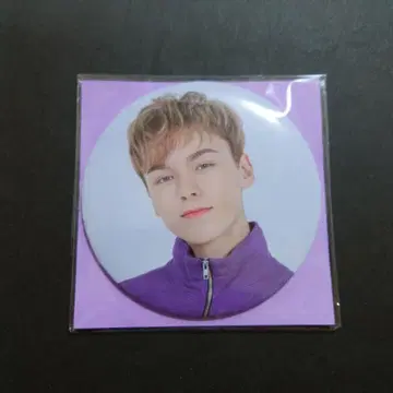 SEVENTEEN 2020 caratland 케렌 배지 버논