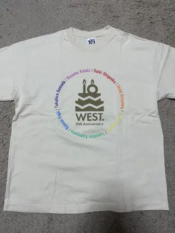 WEST. 하트 통판판 T셔츠