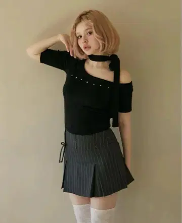 andmary Nana 리본 원숄더 tops