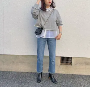 Middy 앵클 부츠컷 스트레이트 데님 블루
