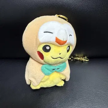 모크로의 판초를 입은 피카츄 포켓몬 봉제인형 마스코트