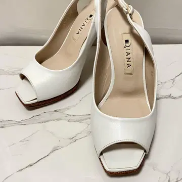 DIANA 샌들 22cm