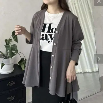 프로즈베일 펄 버튼 V넥 페플럼 컷 가디건