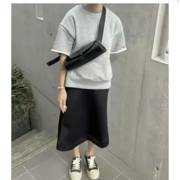 줄라이나인 반팔 맨투맨