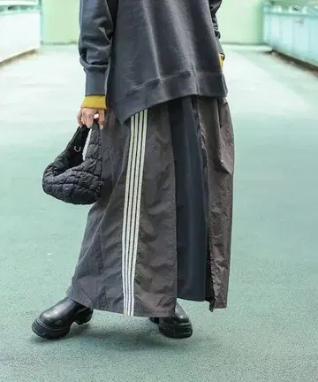 etsinta 에신타 리메이크 저지 볼륨 스커트 차콜 그레이