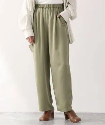 로리즈팜 새틴 이지 팬츠 카키 익명 배송 택 포함 미사용 새상품