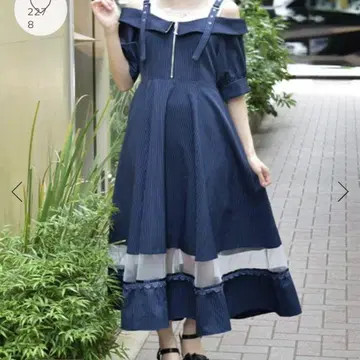 [ axes famme ] 오프숄더풍 스트라이프 원피스