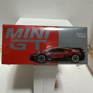 MINI GT Bugatti Divo LHD 레드 메탈릭 새상품 미개봉