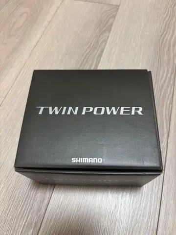 SHIMANO 24 트윈 파워 C5000XG 새상품 미사용