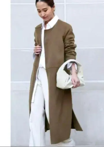두지엠 클라세 Deuxieme Classe victorian 코트