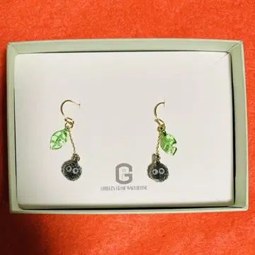 [미사용 새상품] 지브리 파크 한정 이웃집 토토로 숯검댕이 귀걸이