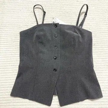 새상품 GU 지유 프론트 버튼 뷔스티에 다크 그레이 M
